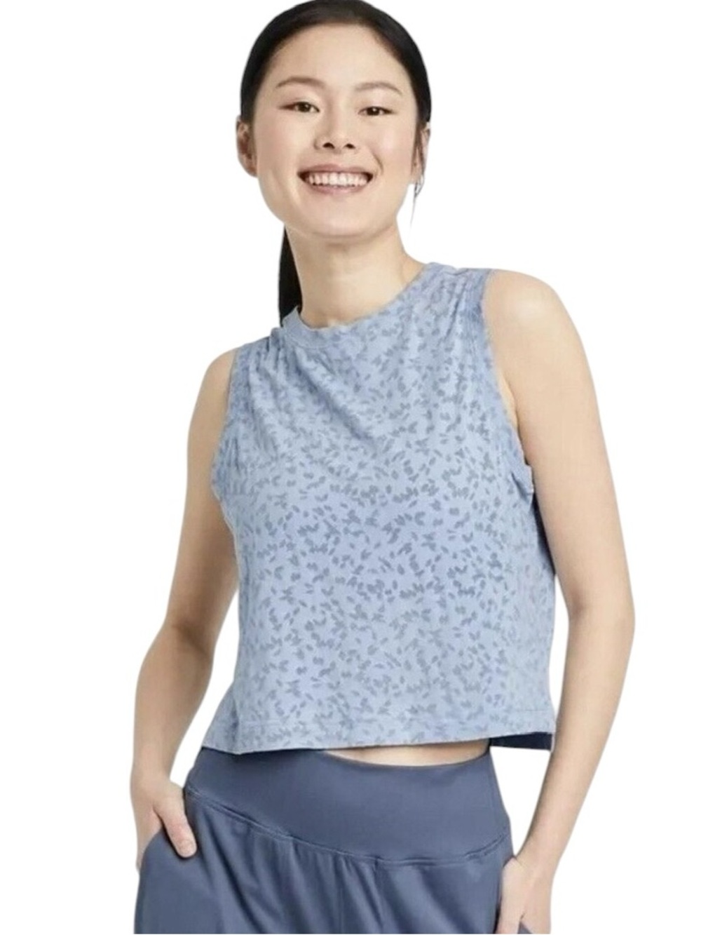 ✨ All In Motion • Blue Burnout Cropped animal Print Active Tank • Size Small